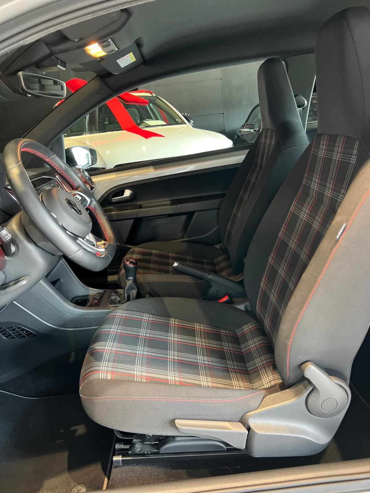volkswagen-up-2022-gasolina-999cc