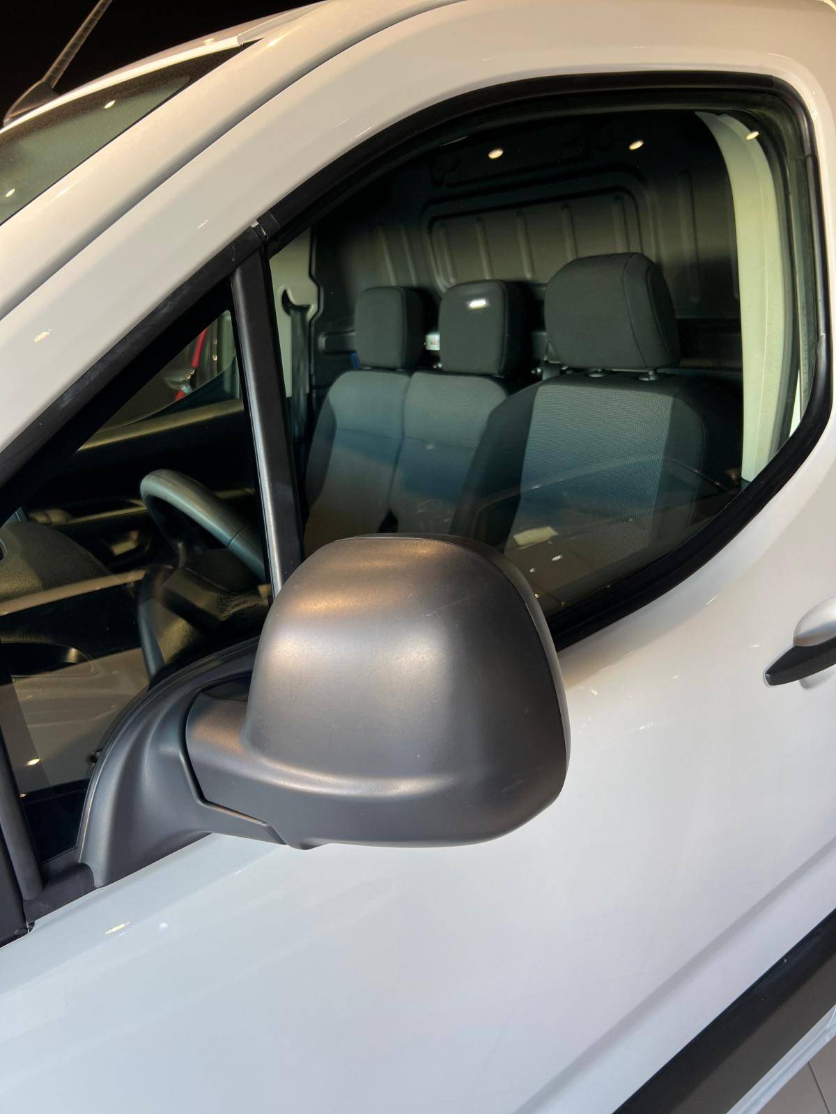 citroen-berlingo-2022-diesel-1499cc