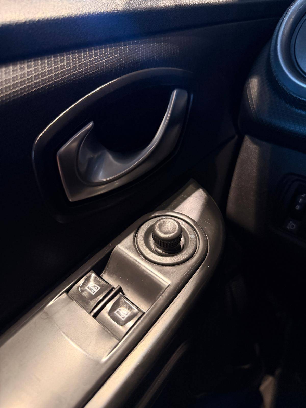 renault-clio-2016-gasolina-999cc