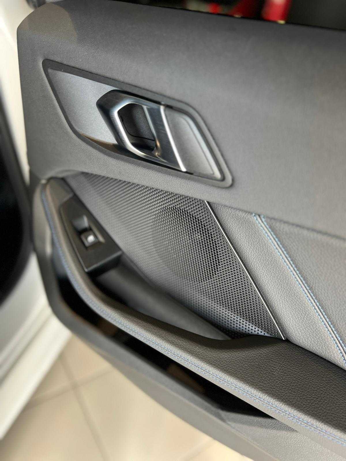 bmw-serie-1-2023-gasolina-1499cc
