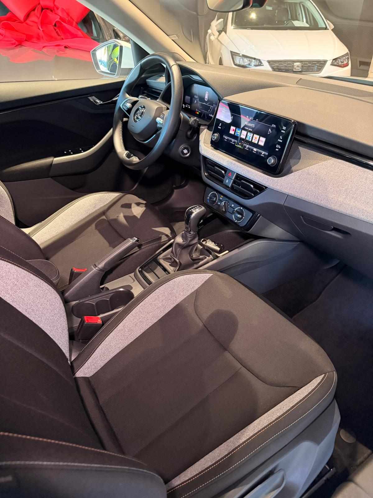 skoda-kamiq-2024-gasolina-999cc