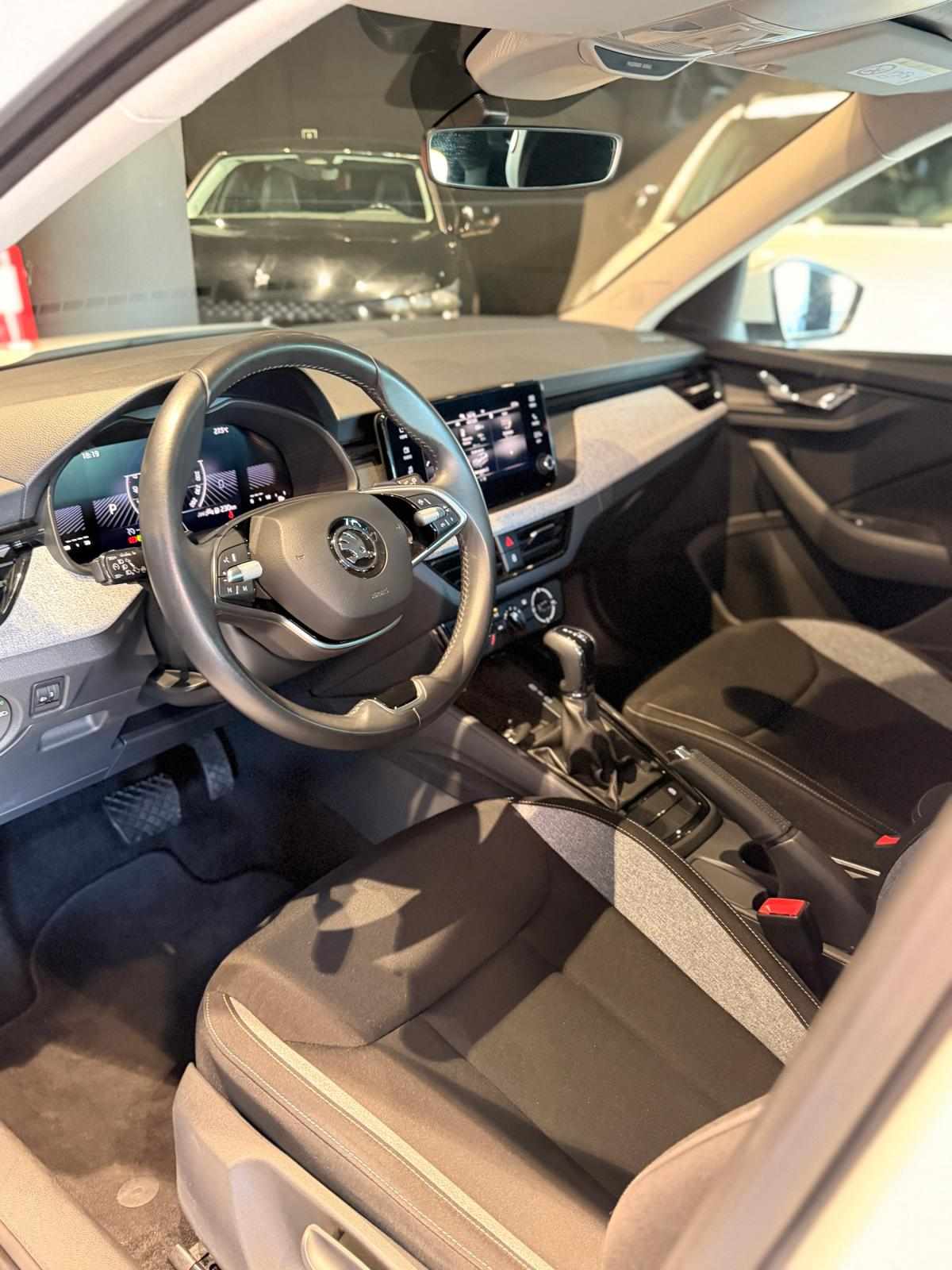 skoda-kamiq-2024-gasolina-999cc