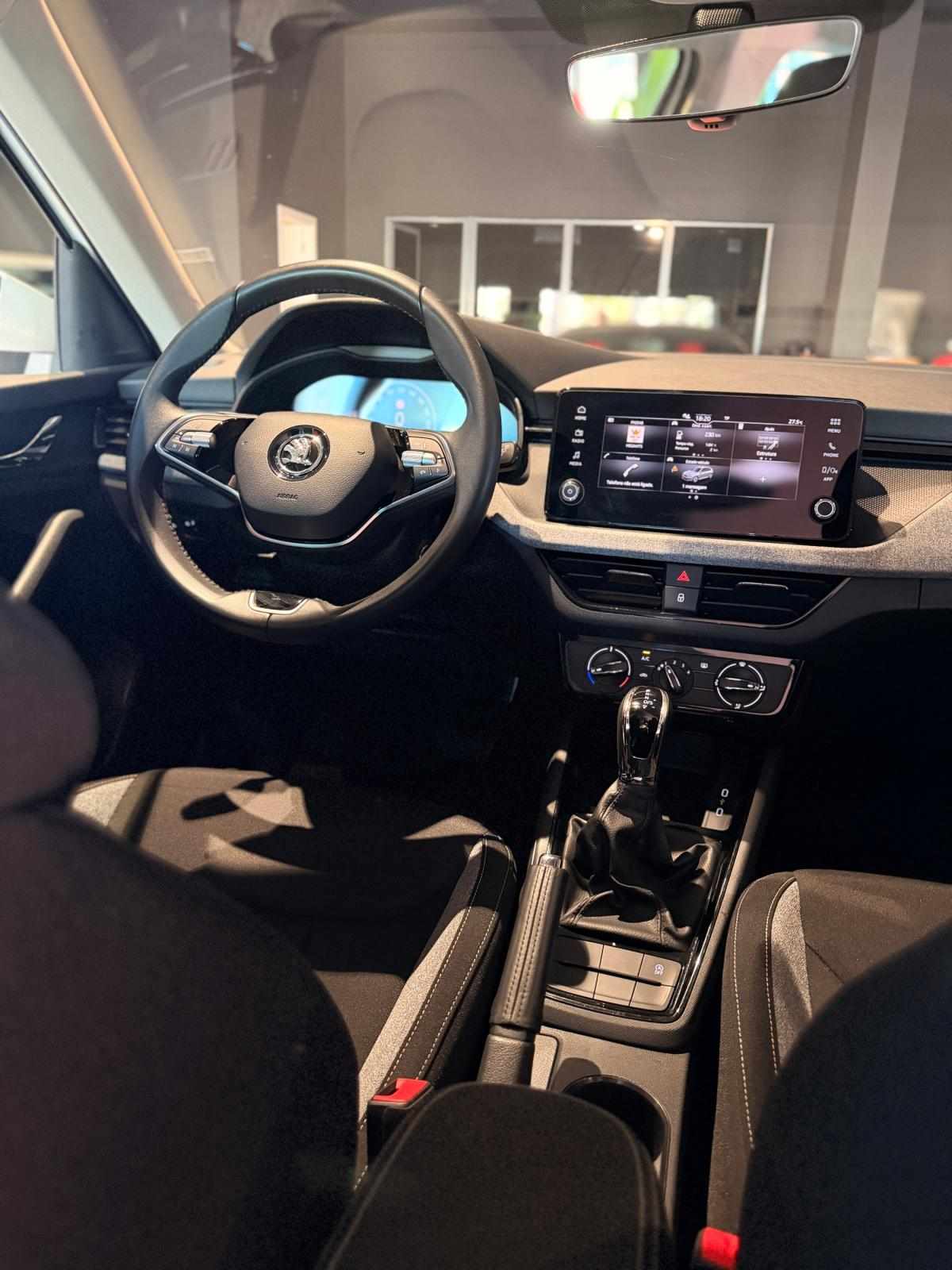 skoda-kamiq-2024-gasolina-999cc