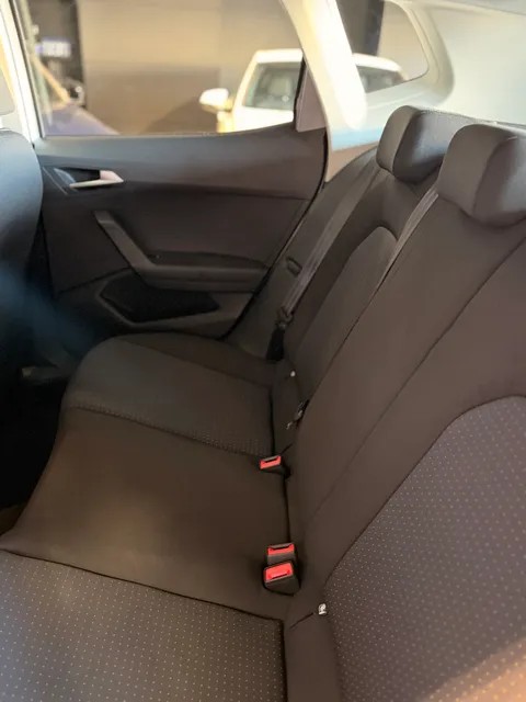 seat-arona-2024-gasolina-999cc