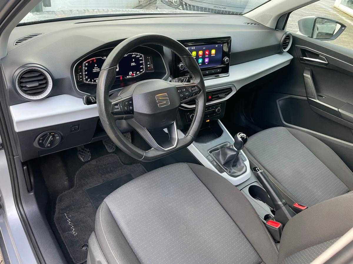 seat-arona-2023-gasolina-999cc