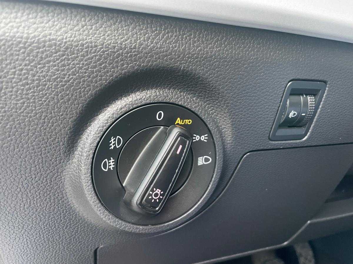 seat-arona-2023-gasolina-999cc