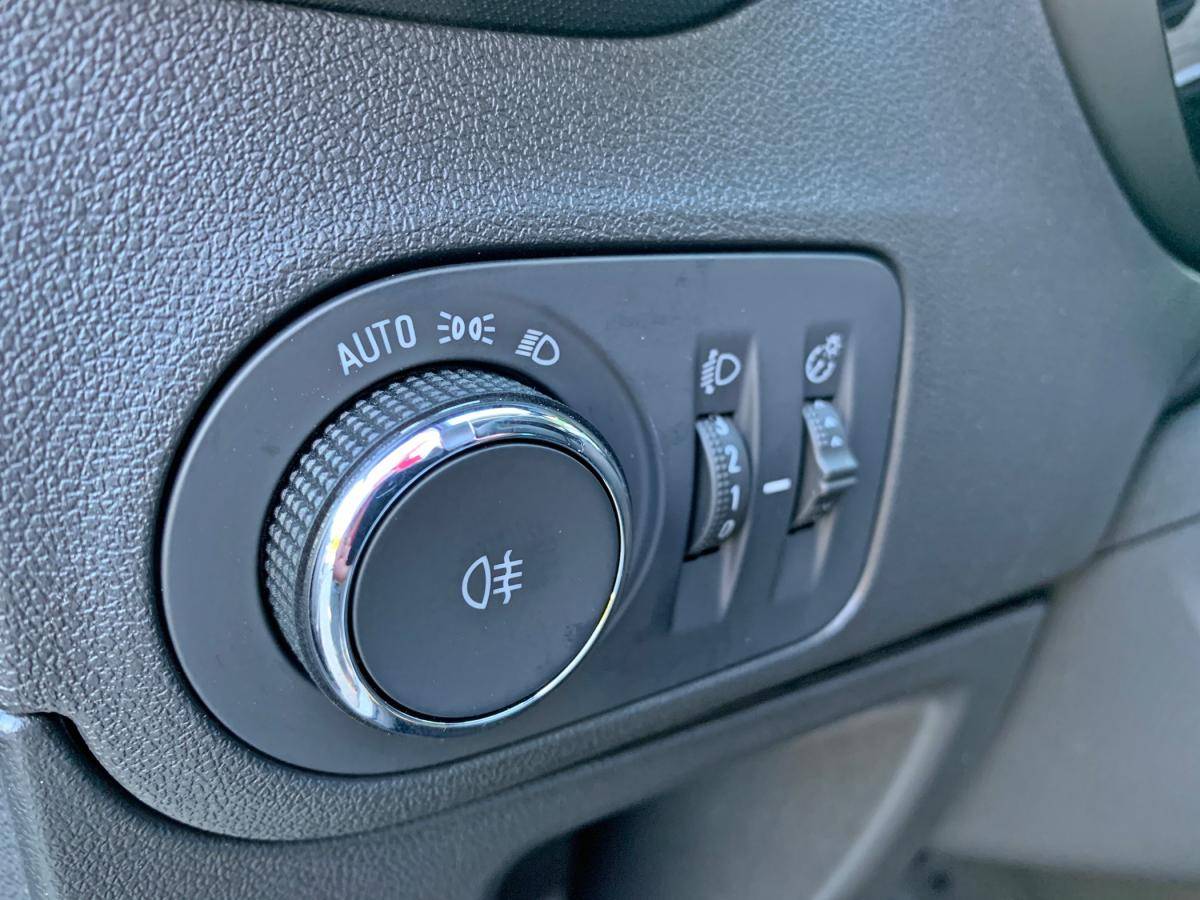 opel-crossland-2022-gasolina-1199cc