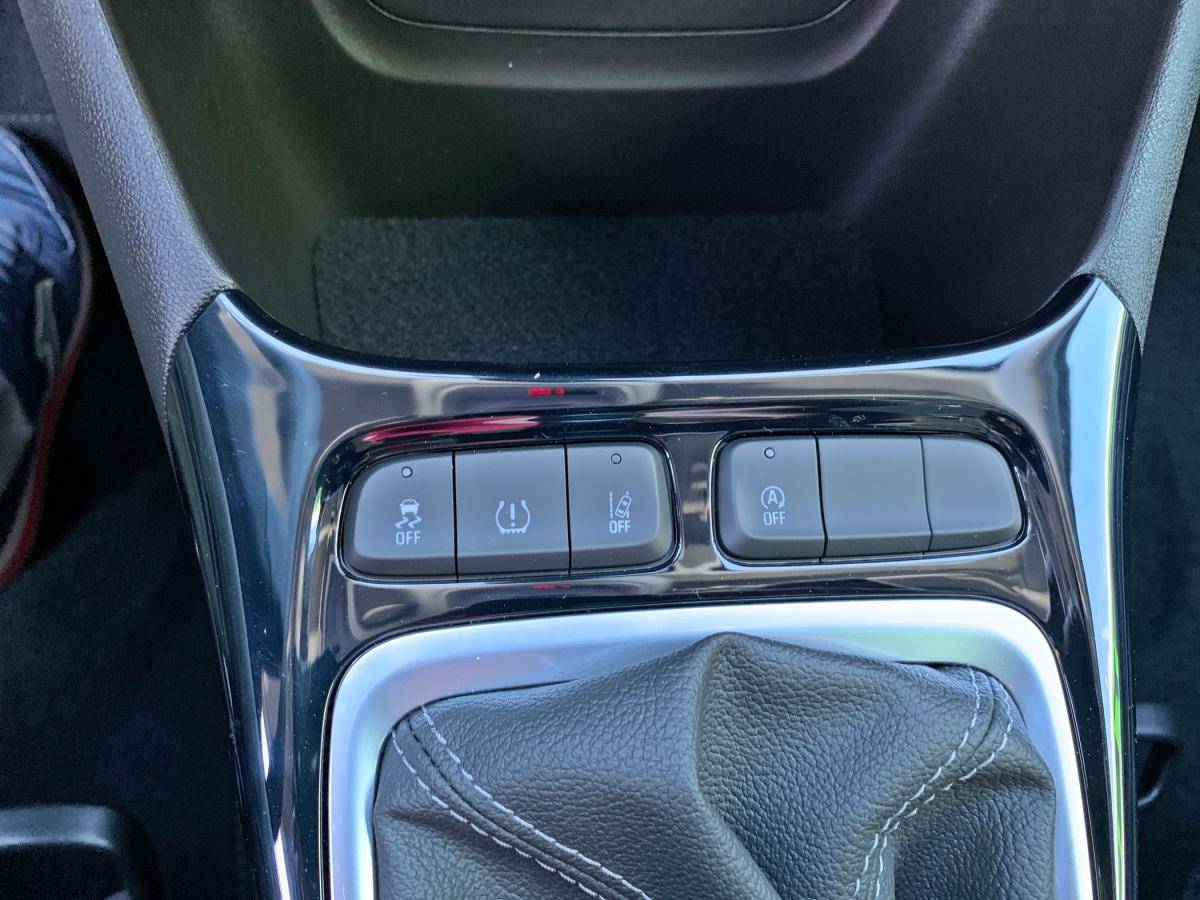 opel-crossland-2022-gasolina-1199cc