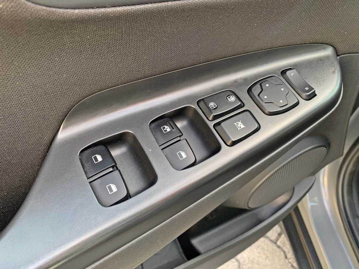 hyundai-kauai-2021-hibrido-a-gasolina-998cc