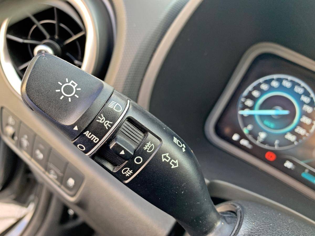 hyundai-kauai-2021-hibrido-a-gasolina-998cc