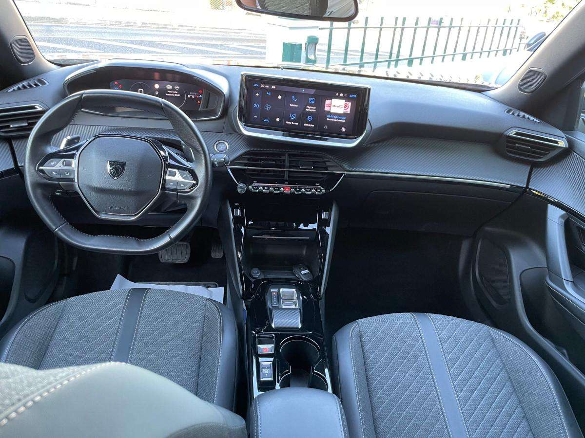 peugeot-2008-2024-gasolina-1199cc