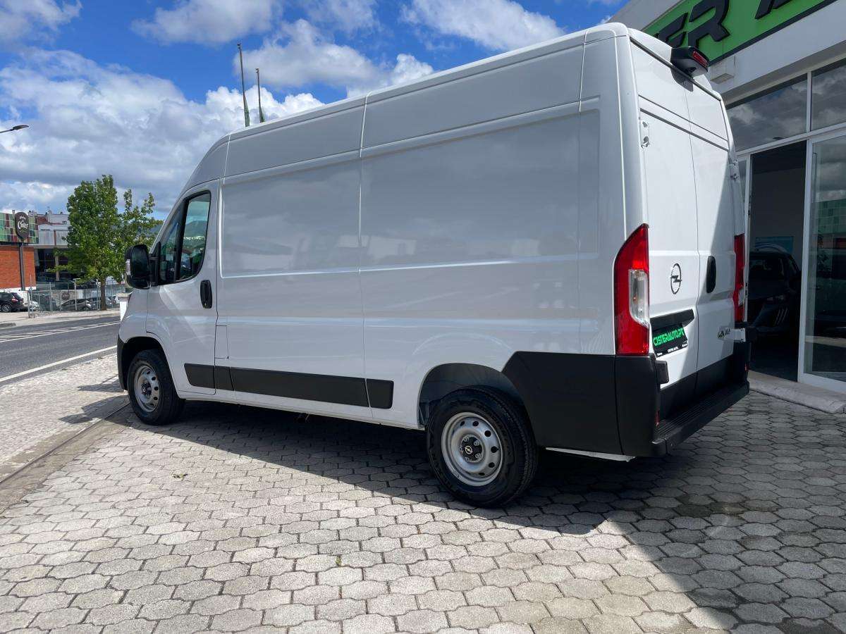opel-movano-2025-diesel-2184cc