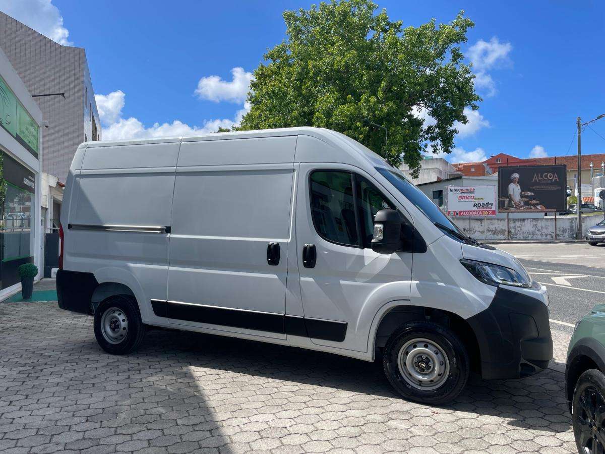 opel-movano-2025-diesel-2184cc