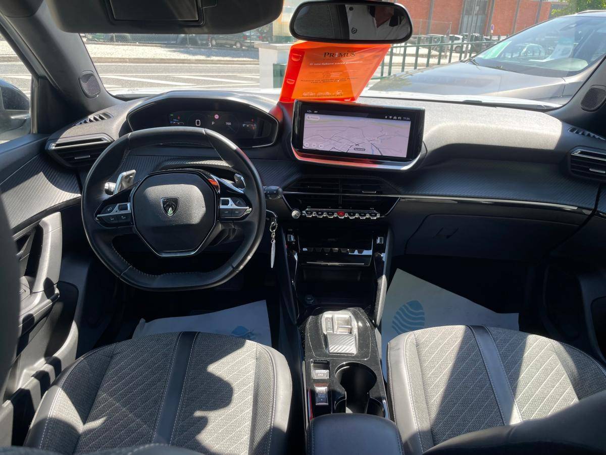 peugeot-2008-2024-gasolina-1199cc