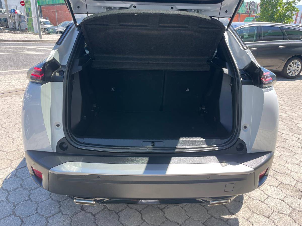 peugeot-2008-2024-gasolina-1199cc