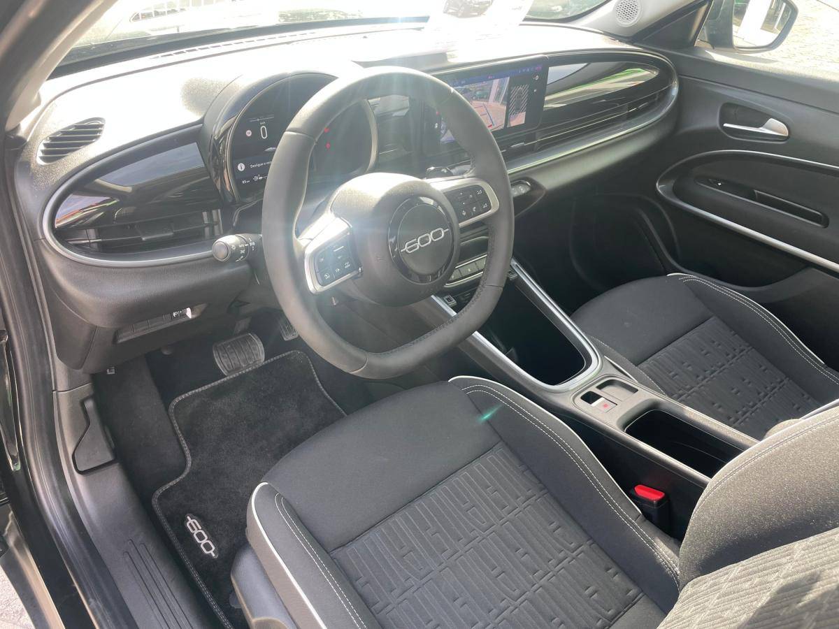 fiat-600-2025-gasolina-1199cc