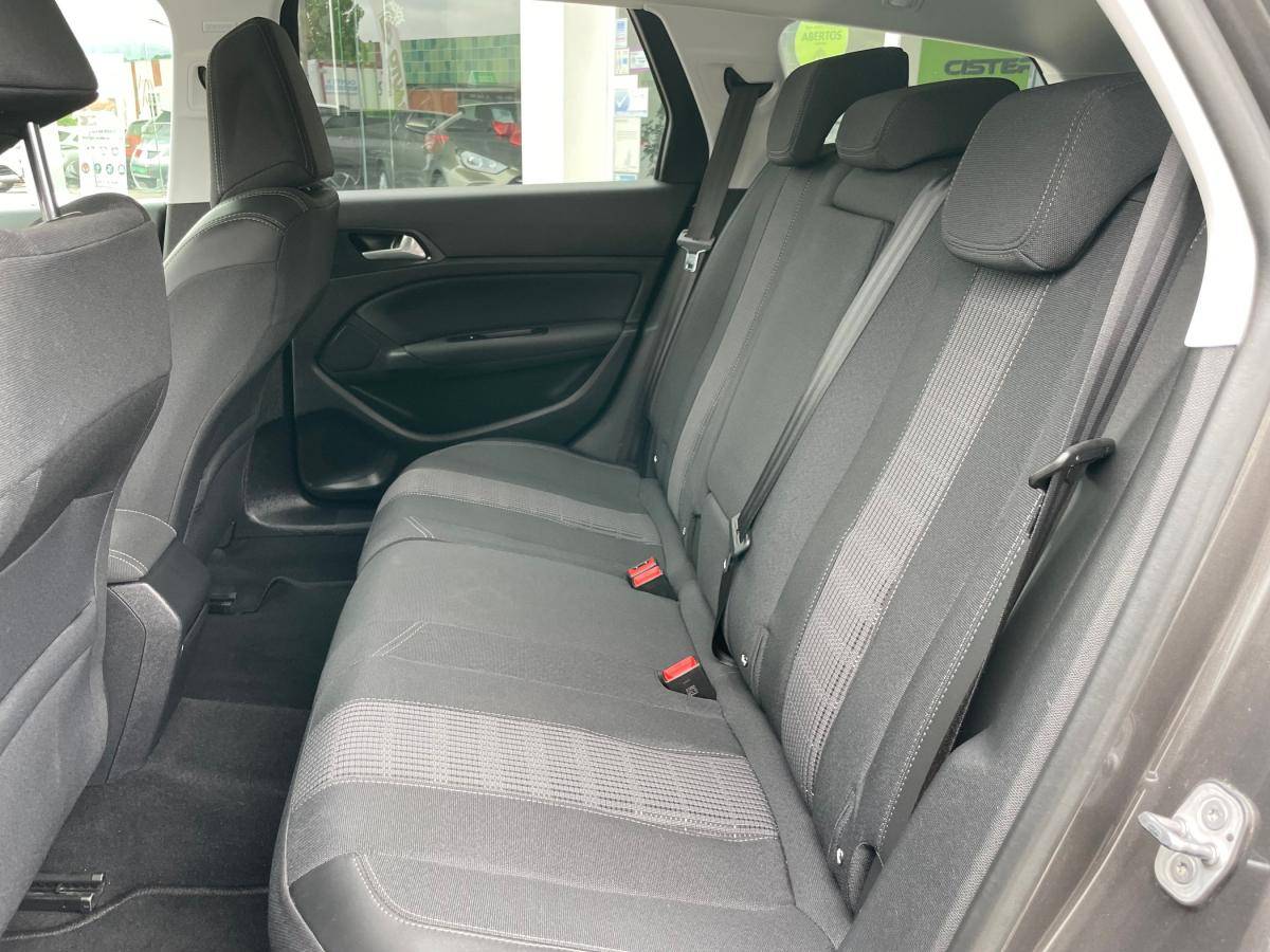 peugeot-308-sw-2021-diesel-1499cc