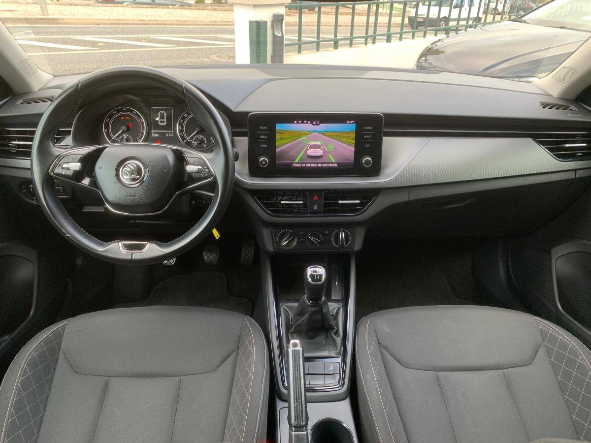 skoda-scala-2022-gasolina-999cc