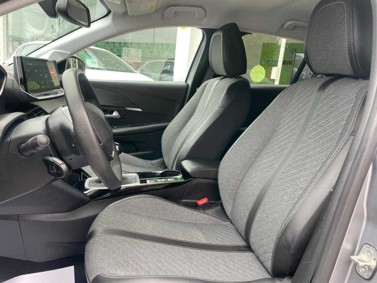 peugeot-208-2025-gasolina-1199cc