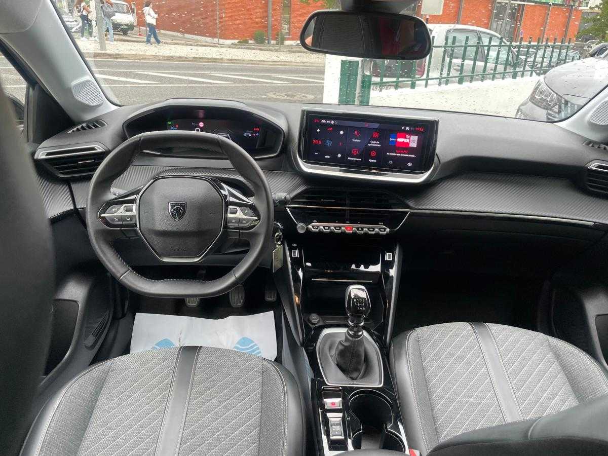 peugeot-208-2025-gasolina-1199cc