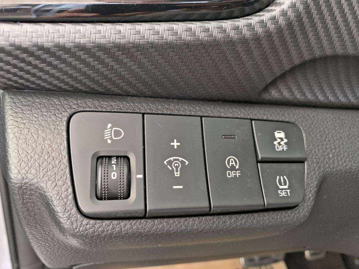 kia-stonic-2021-hibrido-a-gasolina-998cc