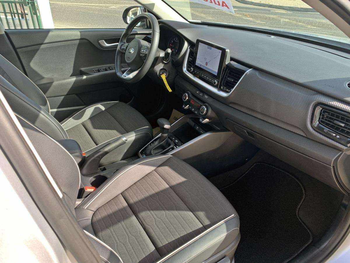 kia-stonic-2021-hibrido-a-gasolina-998cc