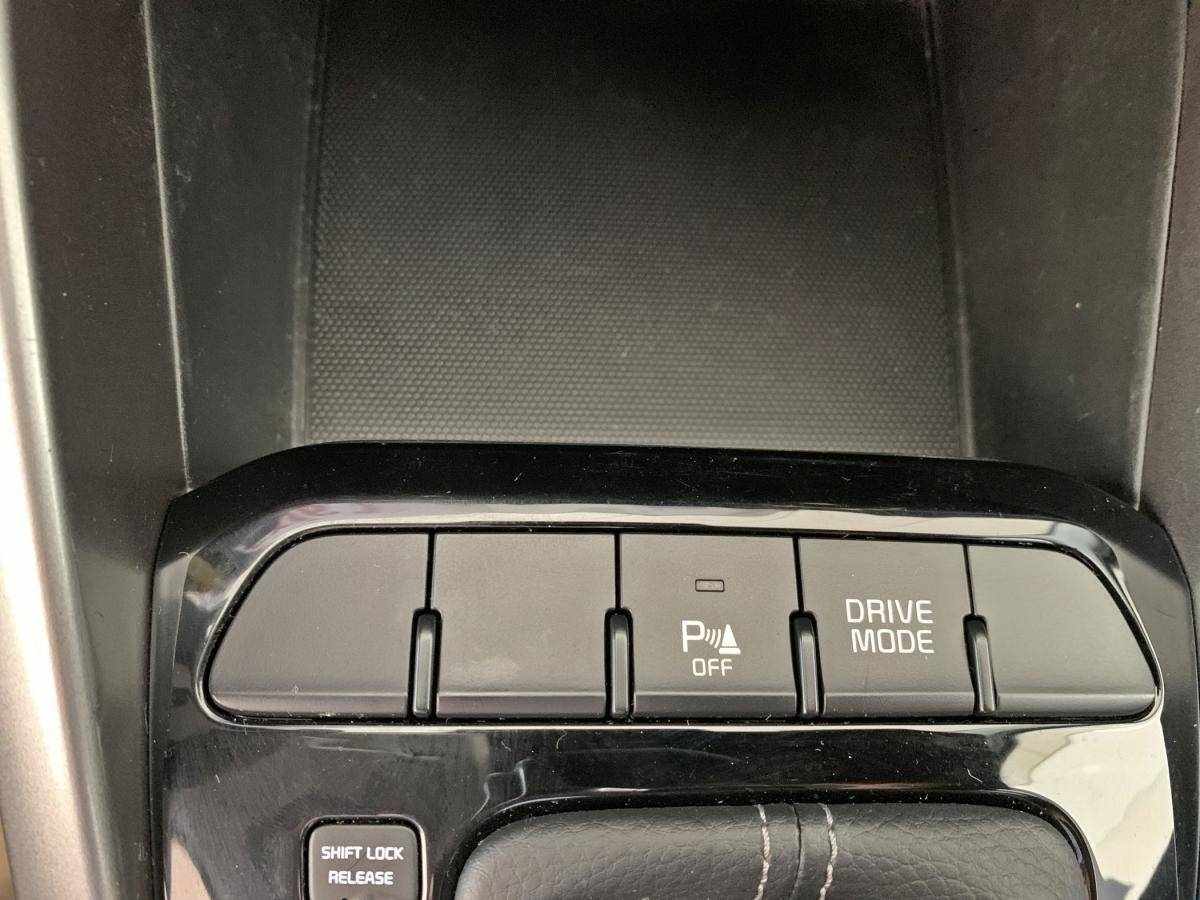 kia-stonic-2021-hibrido-a-gasolina-998cc
