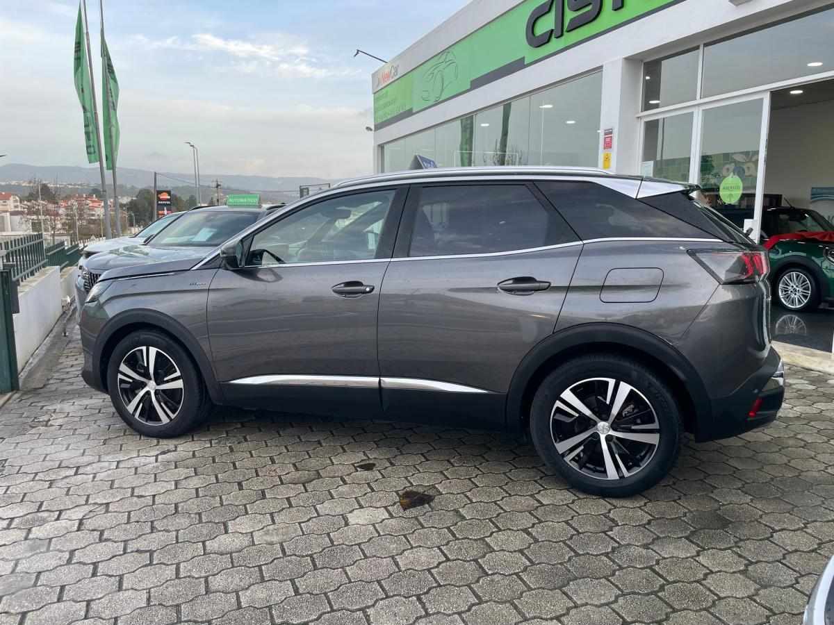 peugeot-3008-2023-hibrido-a-gasolina-1598cc