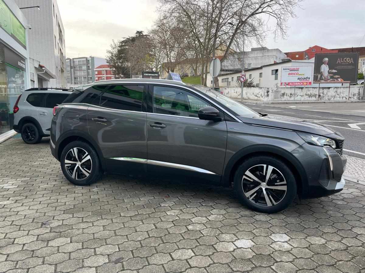 peugeot-3008-2023-hibrido-a-gasolina-1598cc
