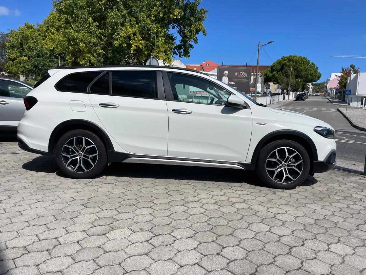 fiat-tipo-station-wagon-2023-gasolina-999cc