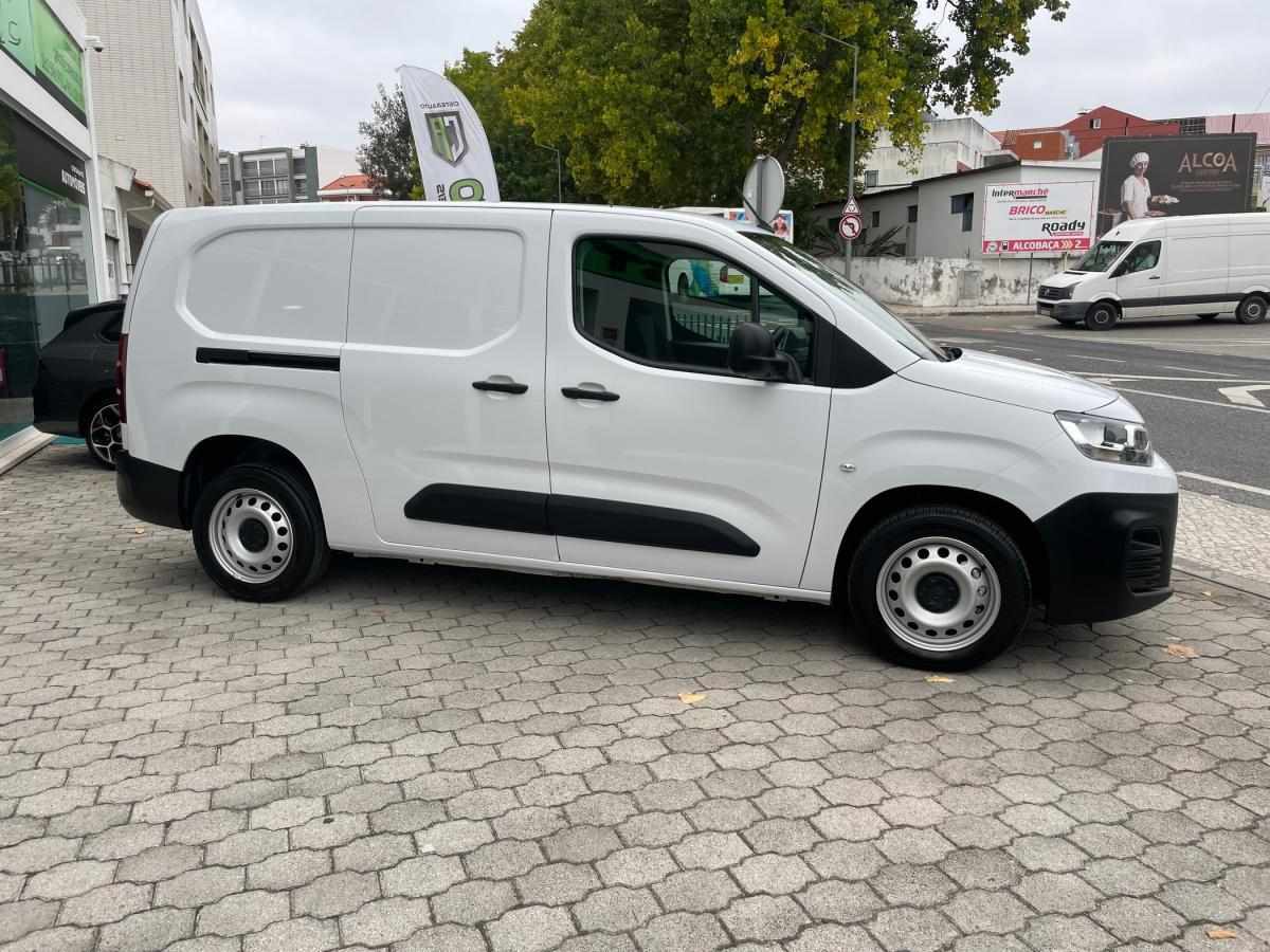 citroen-berlingo-2023-diesel-1499cc