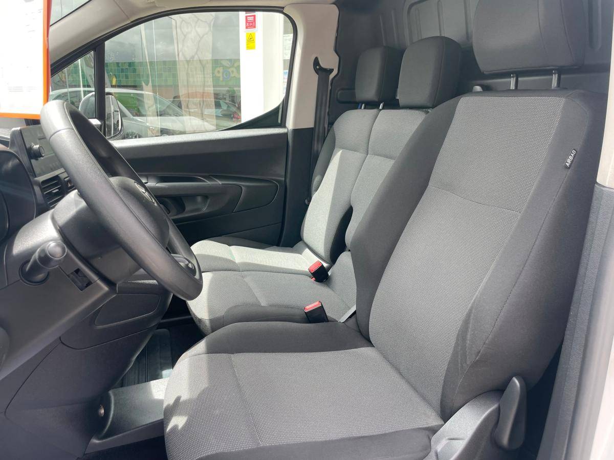 toyota-proace-2022-diesel-1499cc