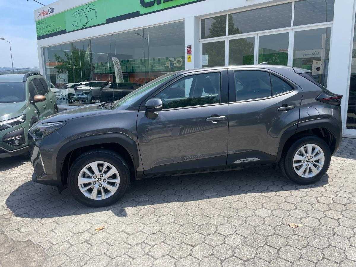 toyota-yaris-cross-2022-hibrido-a-gasolina-1490cc