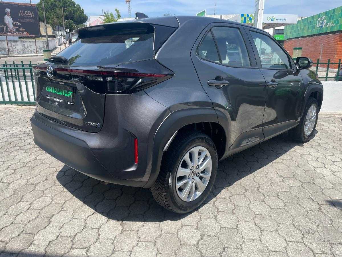 toyota-yaris-cross-2022-hibrido-a-gasolina-1490cc