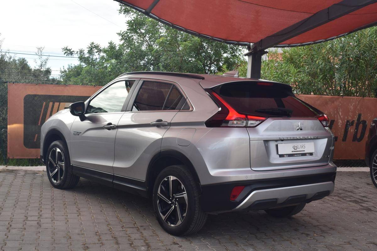 mitsubishi-eclipse-cross-2022-hibrido-a-gasolina-2360cc