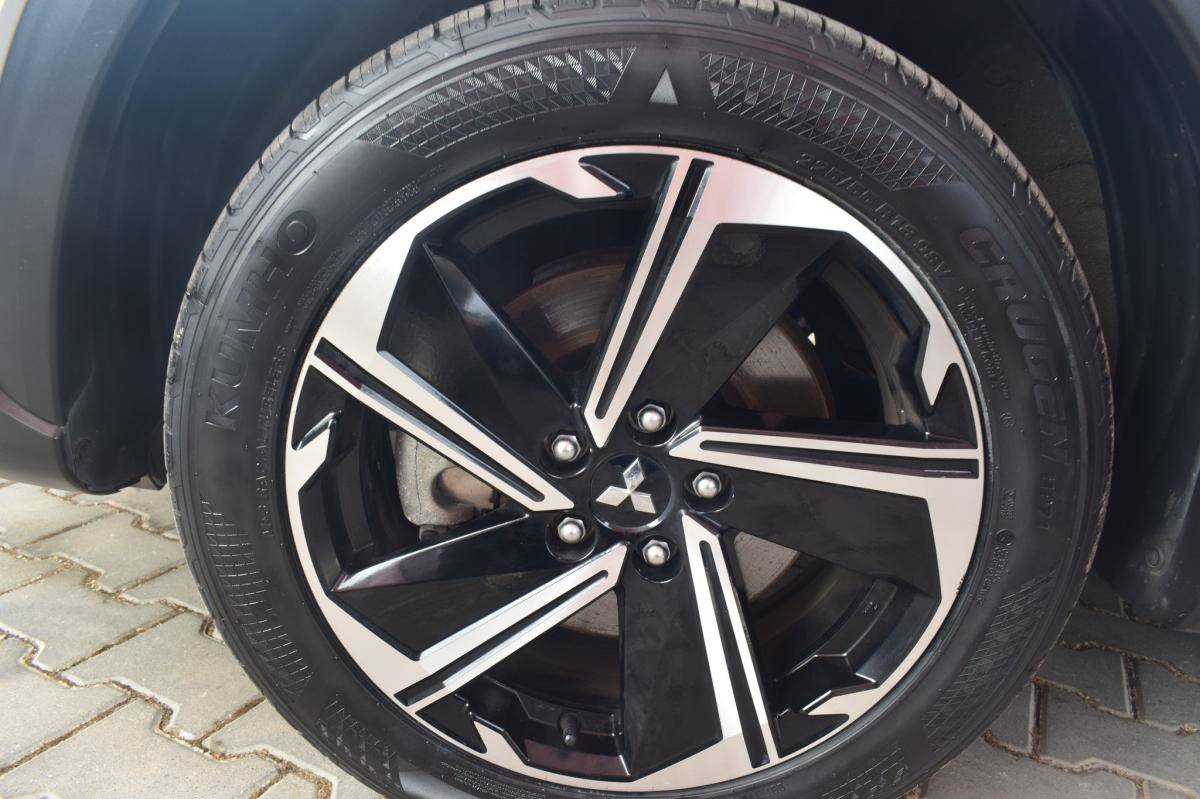 mitsubishi-eclipse-cross-2022-hibrido-a-gasolina-2360cc