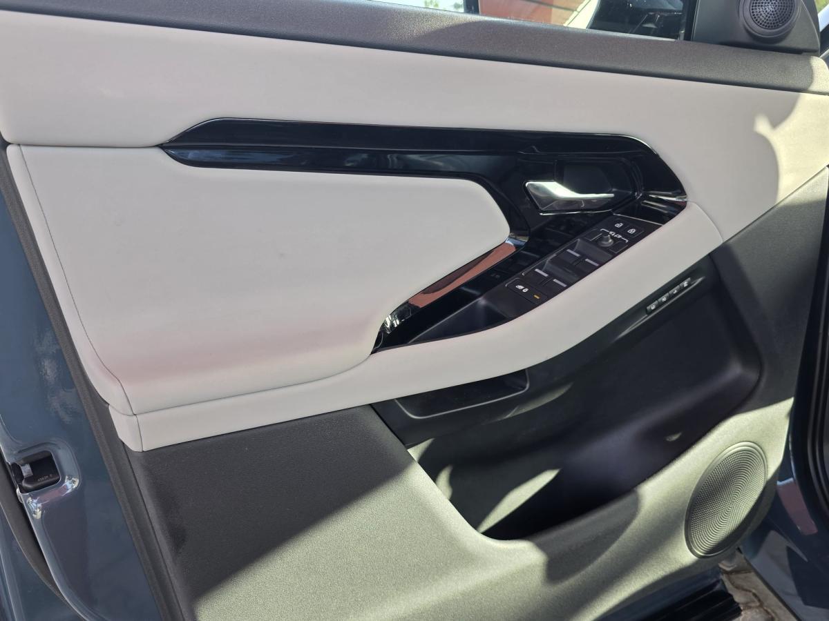land-rover-range-rover-evoque-2024-hibrido-a-gasolina-1498cc