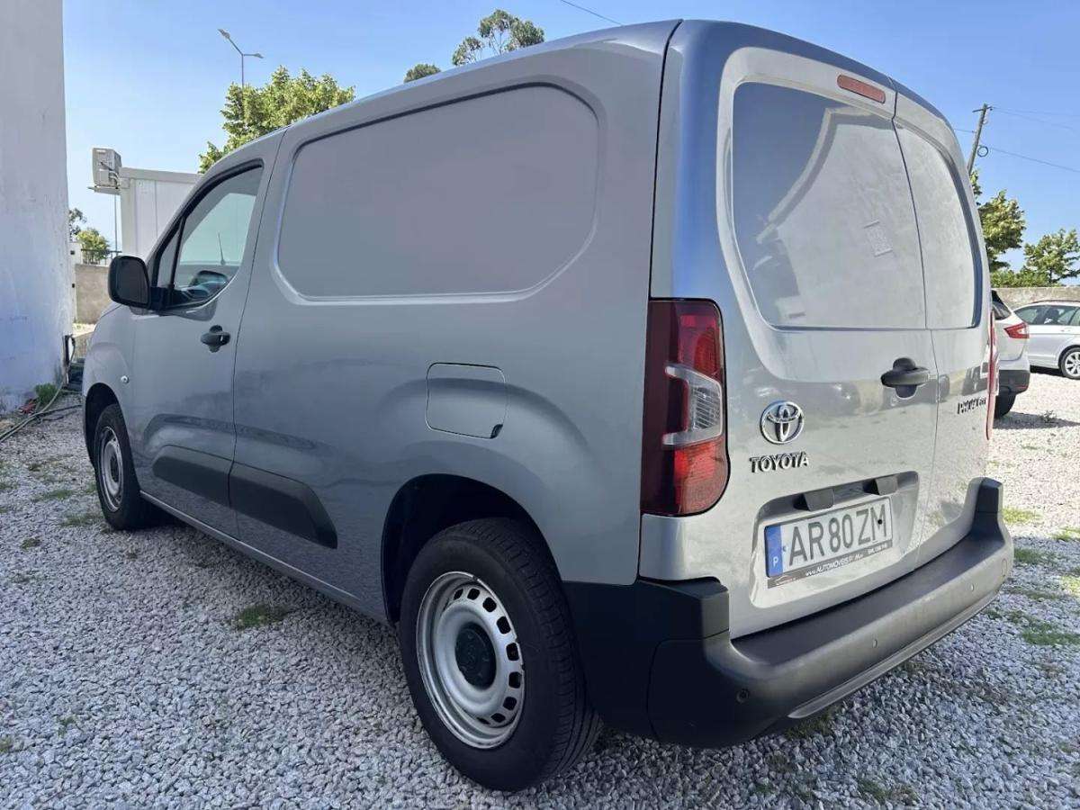 toyota-proace-city-2022-diesel-1499cc