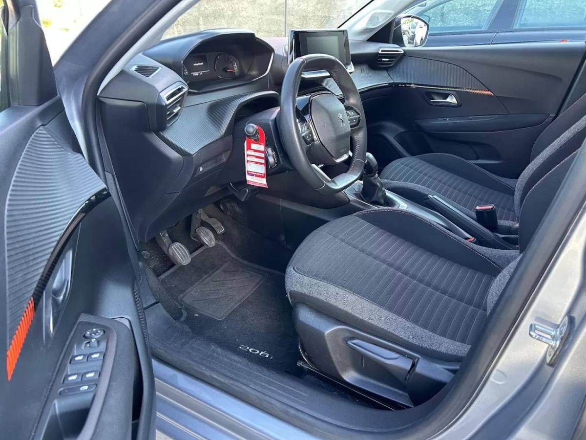 peugeot-208-2022-gasolina-1199cc