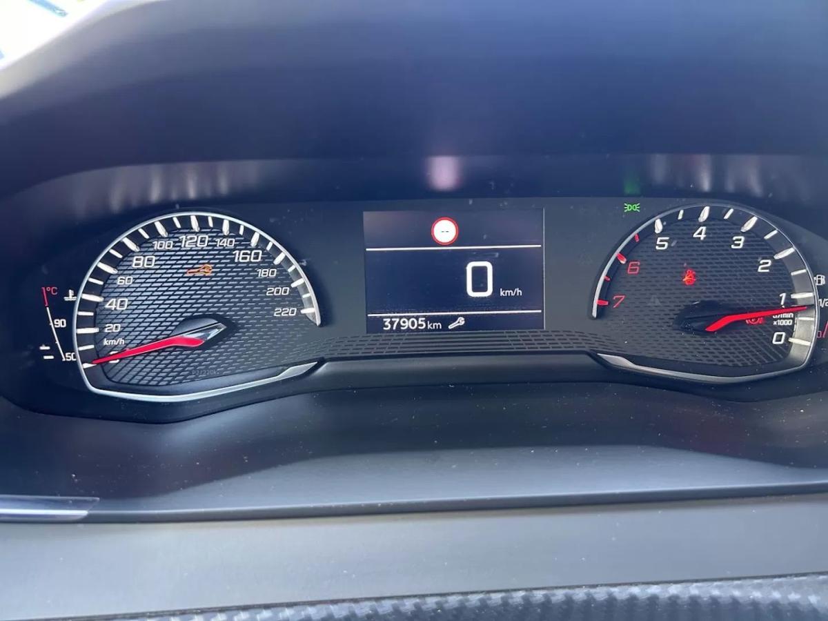 peugeot-208-2022-gasolina-1199cc