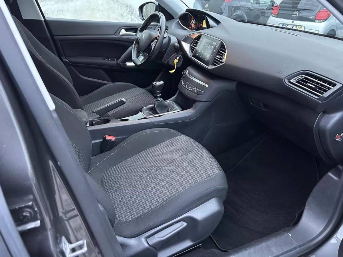 peugeot-308-2020-diesel-1499cc
