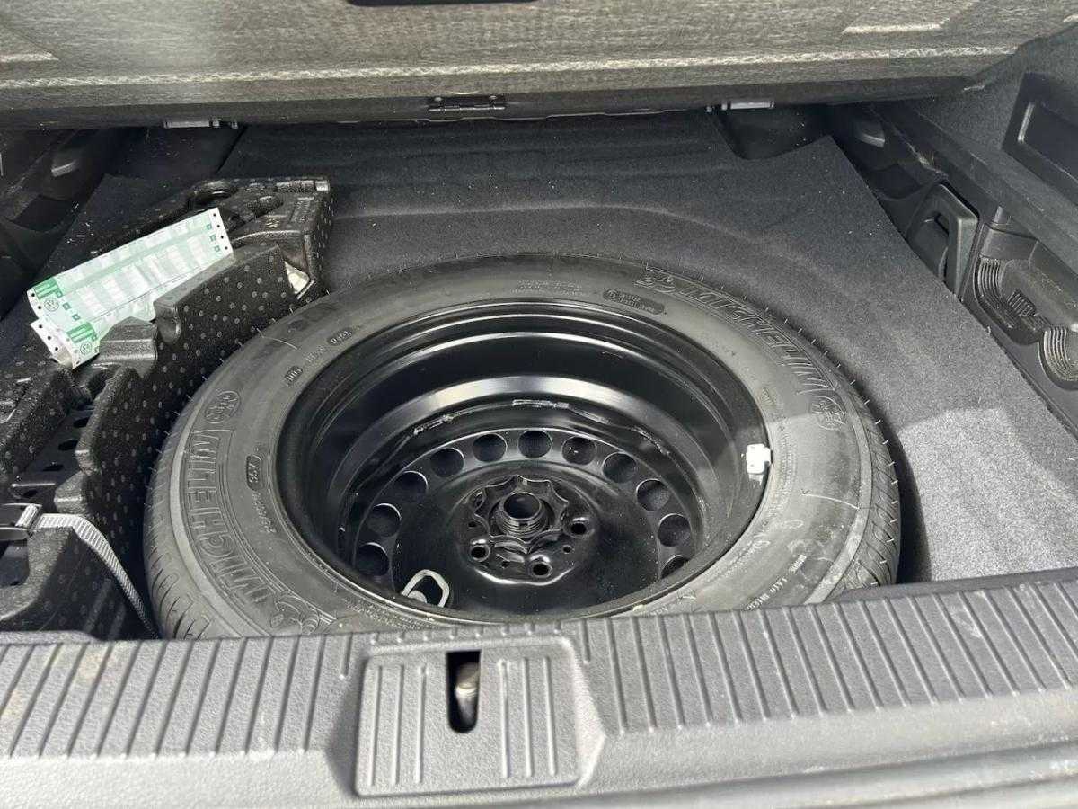 volkswagen-passat-variant-2018-diesel-1598cc