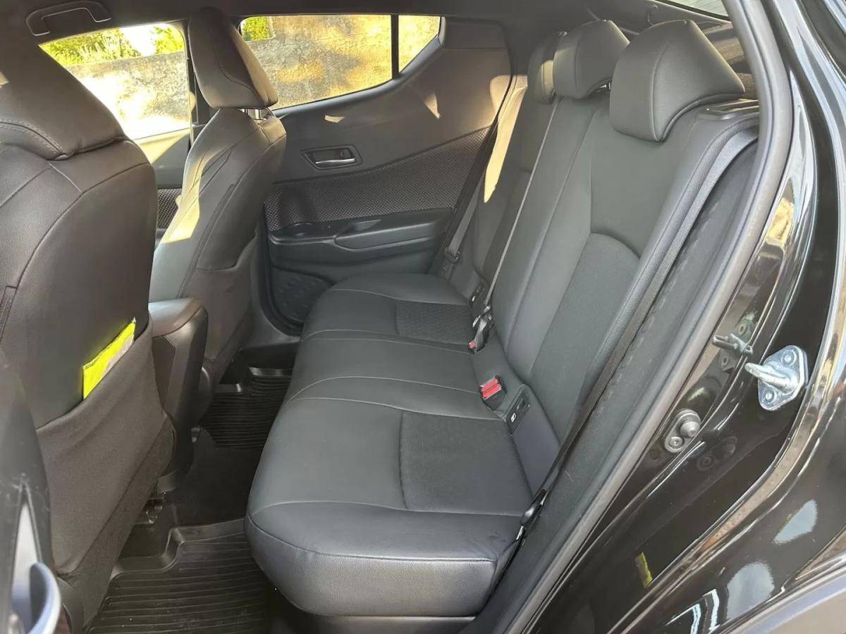 toyota-c-hr-2018-hibrido-a-gasolina-1798cc