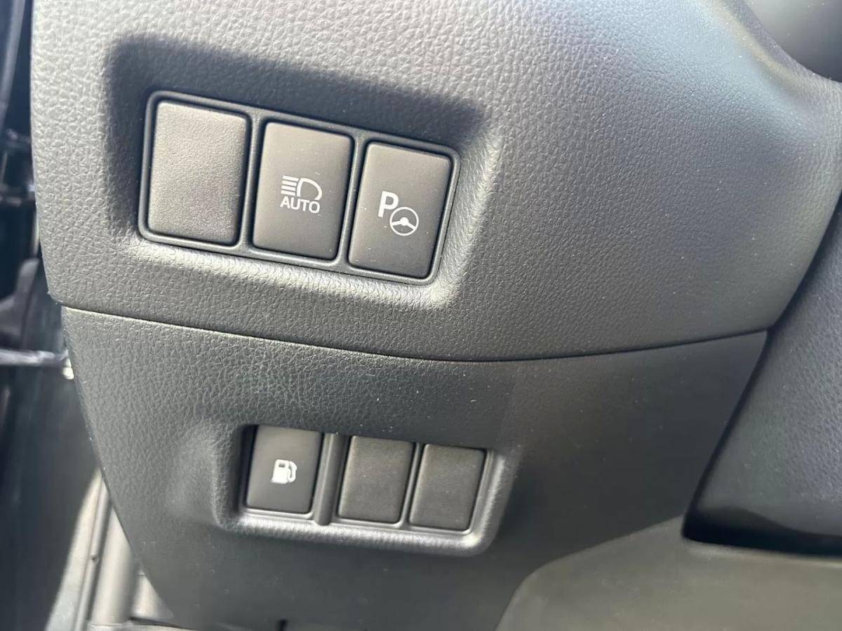 toyota-c-hr-2018-hibrido-a-gasolina-1798cc