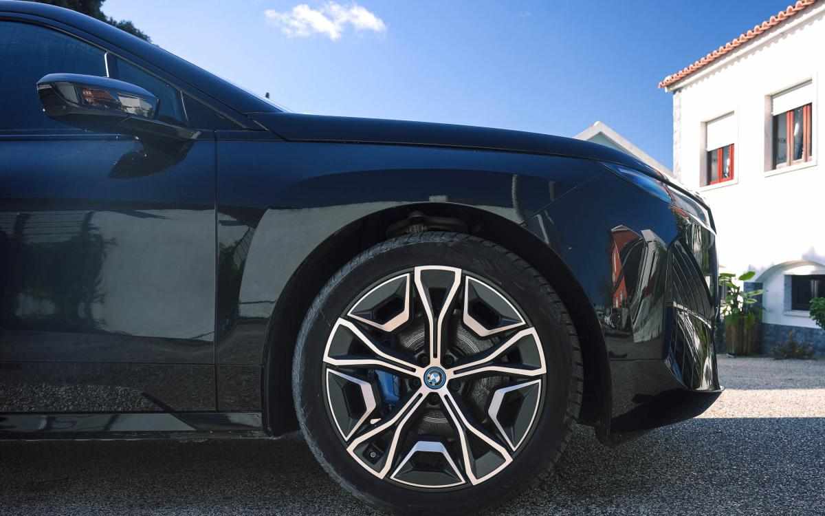 bmw-ix-xdrive40-2022-eletrico
