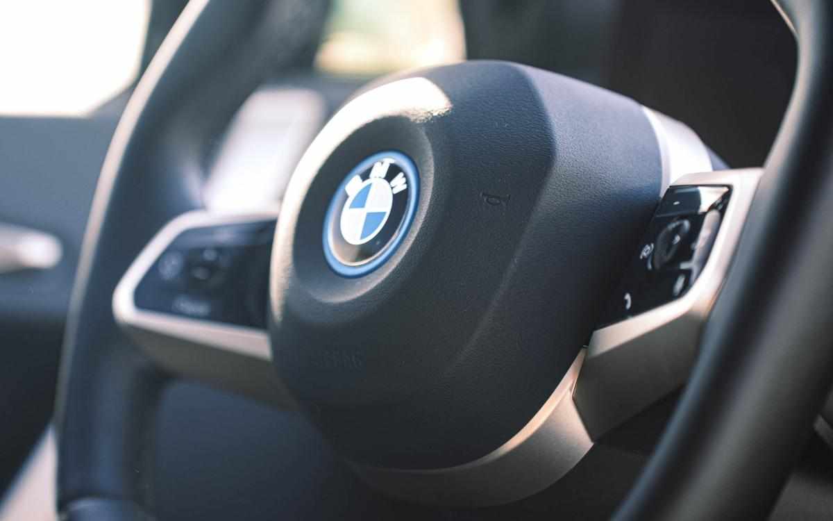 bmw-ix-xdrive40-2022-eletrico