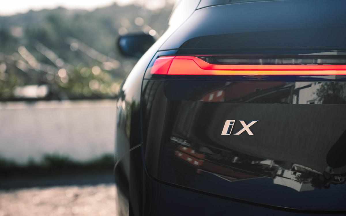 bmw-ix-xdrive40-2022-eletrico