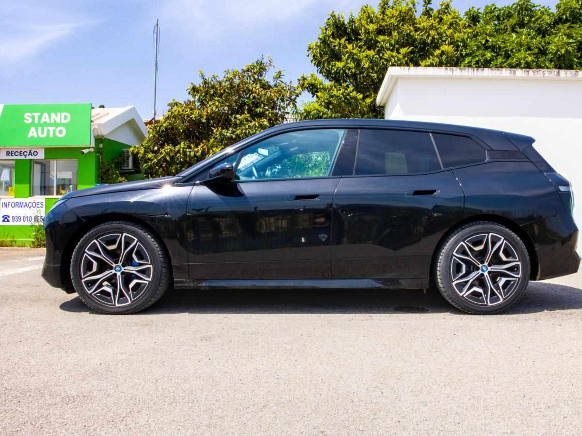 bmw-ix-xdrive40-2022-eletrico