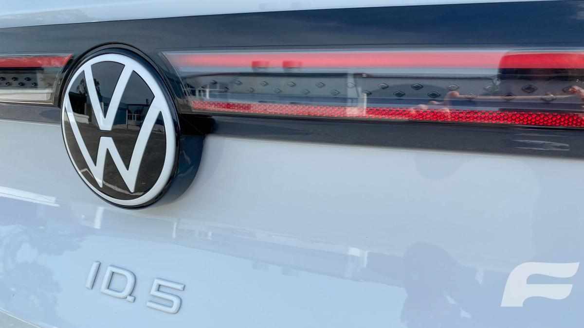 volkswagen-id-5-1-geracao-2023-eletrico