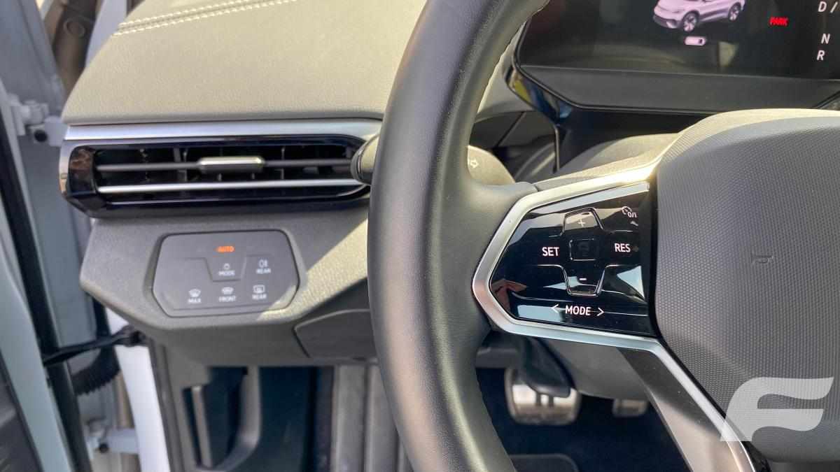 volkswagen-id-5-1-geracao-2023-eletrico